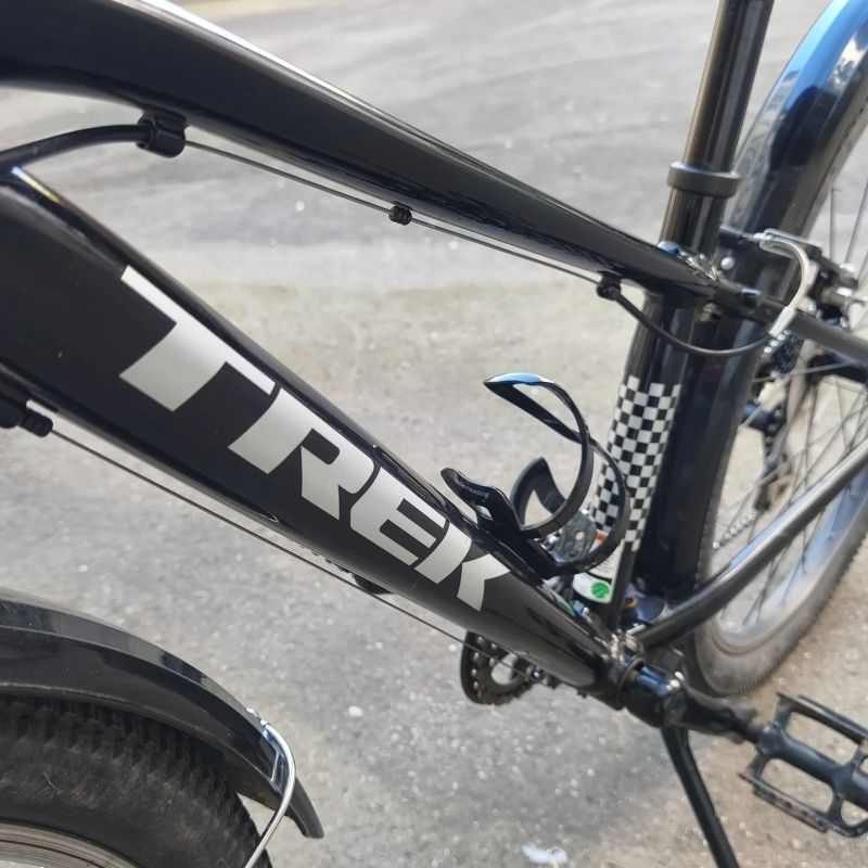 Lehké dětské kolo Trek Wahoo 26 (145-160 cm)