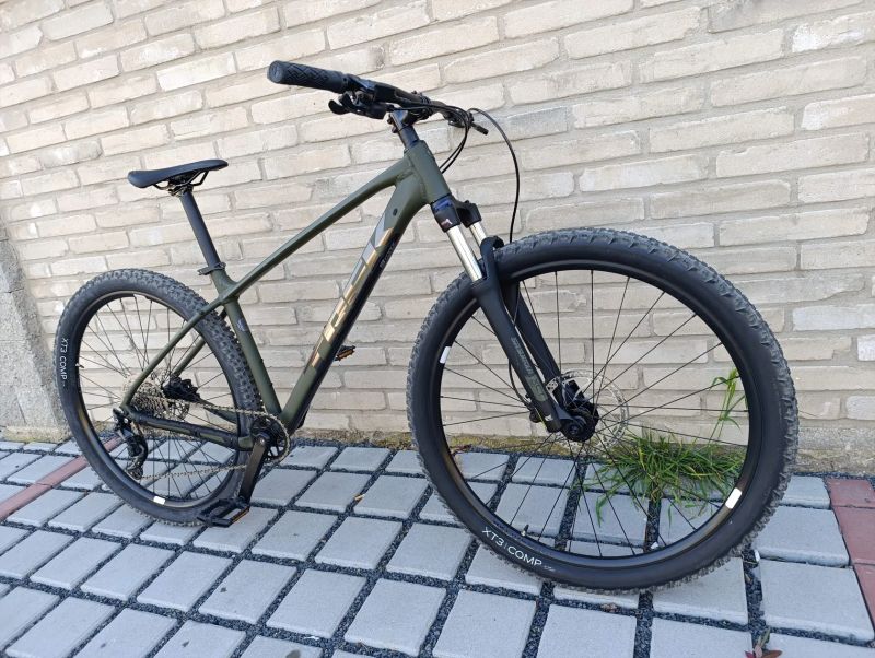 TREK MARLIN 6 GEN 3 (2023)