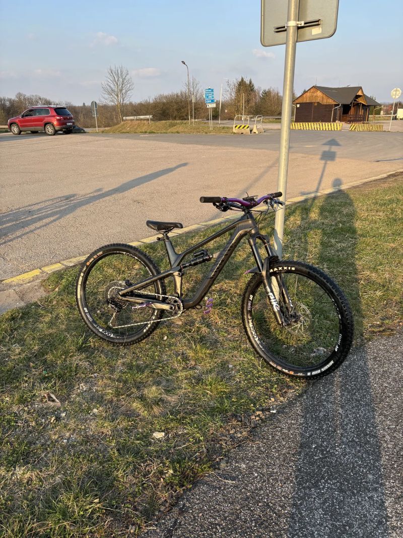 Canyon Spectral CF7