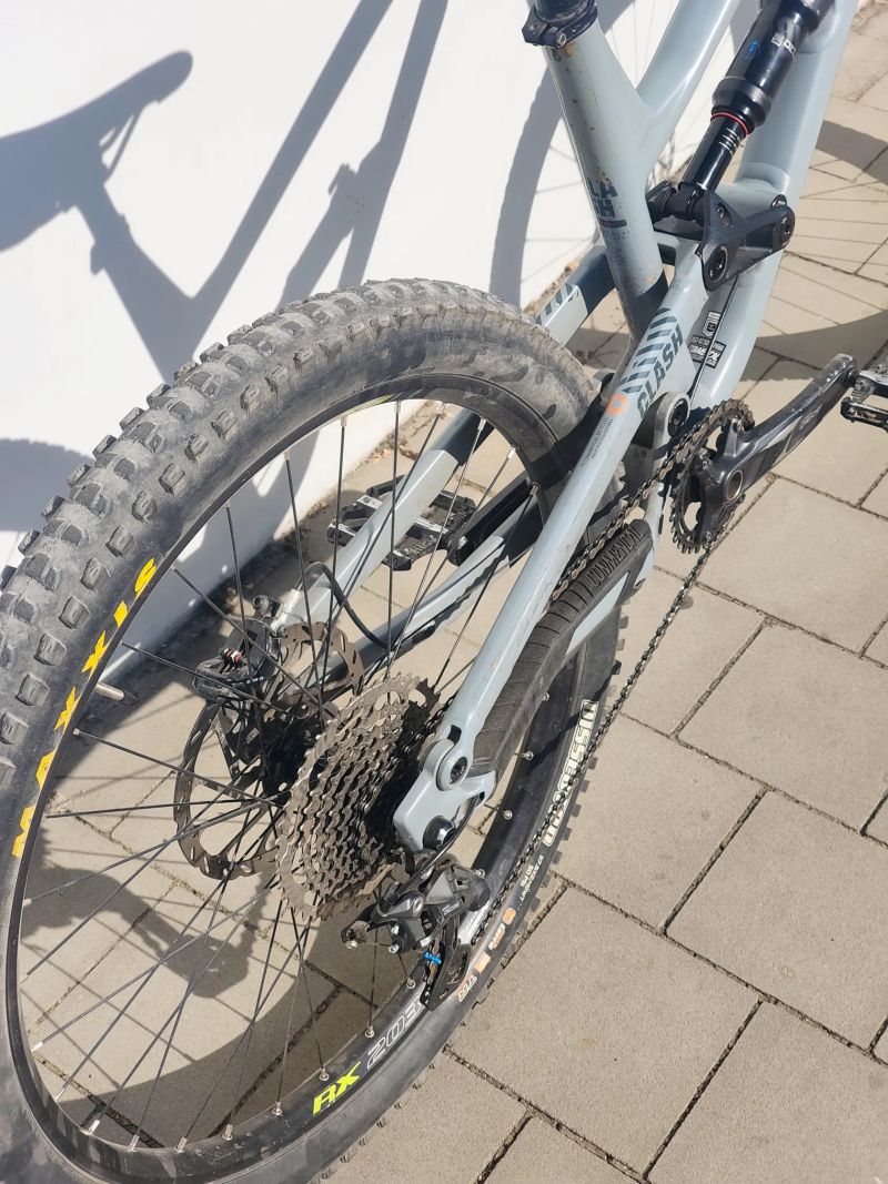 PRODÁM/VYMĚNÍM Commencal Clash 