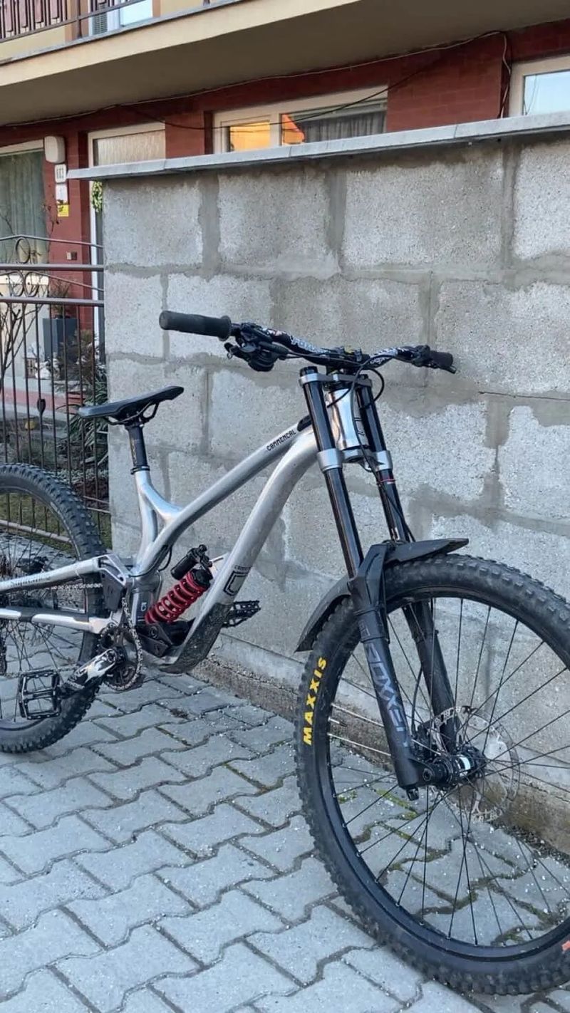 commencal supreme v4.5 high polished