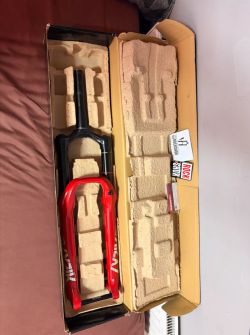 Rock Shox Lyrik Ultimate Charger 2.1 RC2
