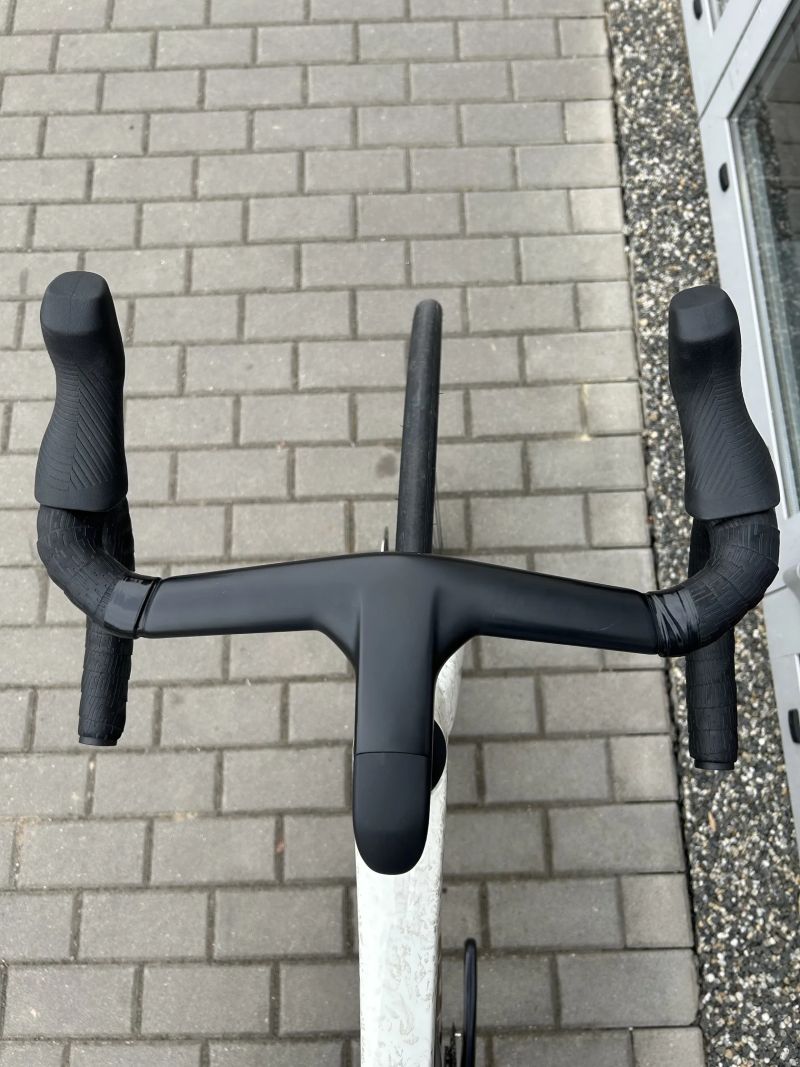 Trek Madone SLR 7 AXS Gen 8, vel. S