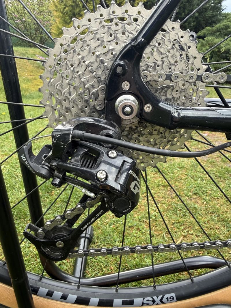 Rock Machine Gravelride 200