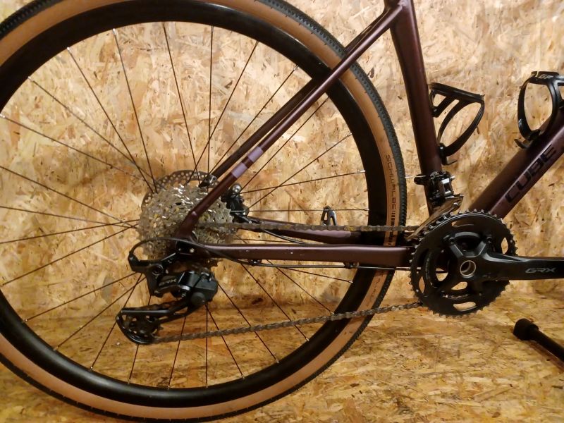 Cube gravel NUROAD RACE rubyred gloss 2025, velikost rámu M 