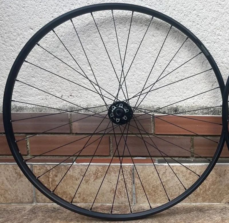 Nové zadni kolo Notubes ZTR Rapid 25, 29", pevná osa (non-boost-12x142)