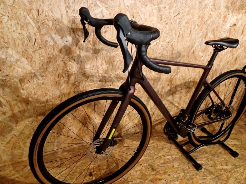 Cube gravel NUROAD RACE rubyred gloss 2025, velikost rámu L 