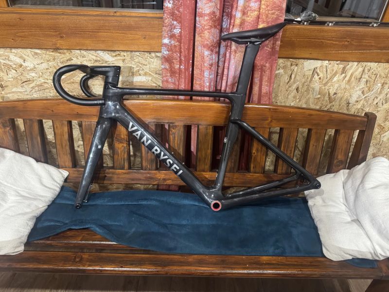 Van Rysel RCR PRO - FRAMESET