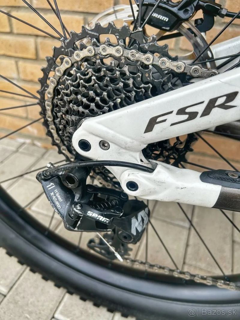 Specialized Turbo Levo FSR / M / 27,5" / 504Wh / 866 km /