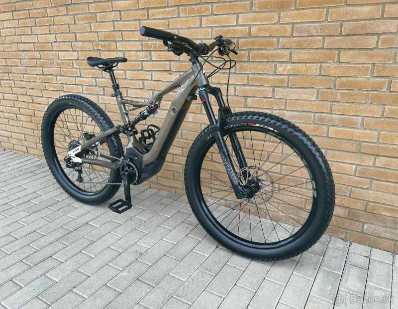 Specialized Turbo Levo FSR / M / 27,5" / 504Wh / 866 km /
