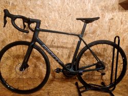 Giant TCR Advanced 1-PC Asphalt Green Di2 2026, velikost rámu S