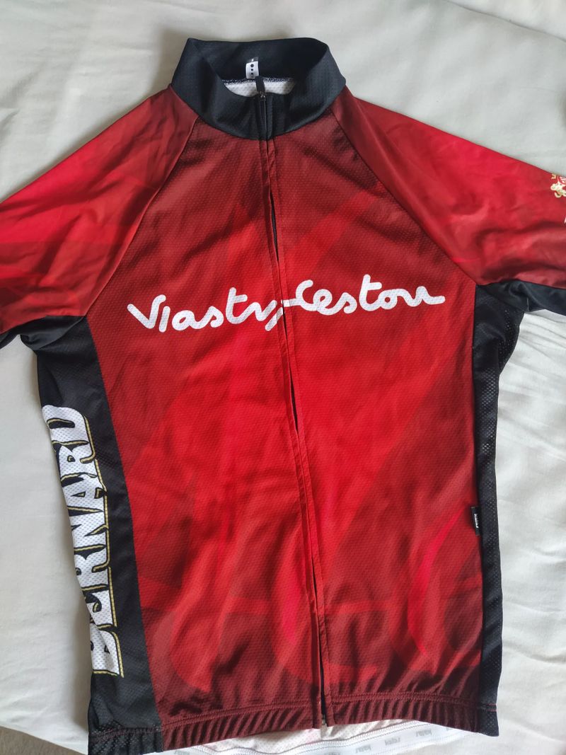 Cyklistický závodní dres Bernard vel. M, cyklistické triko a kalhoty