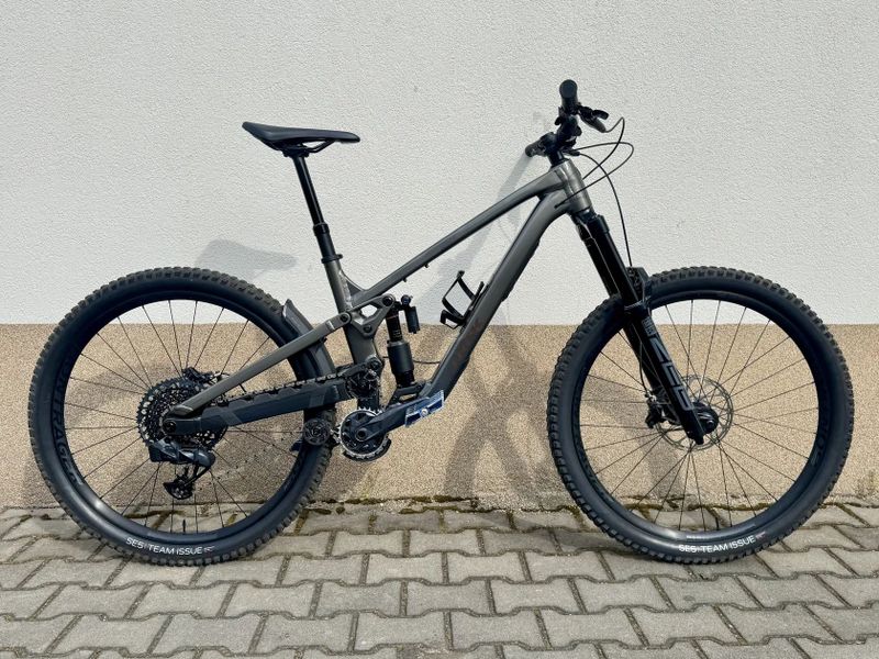 Trek Slash 9 GX AXS