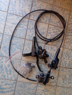 Shimano MT 200