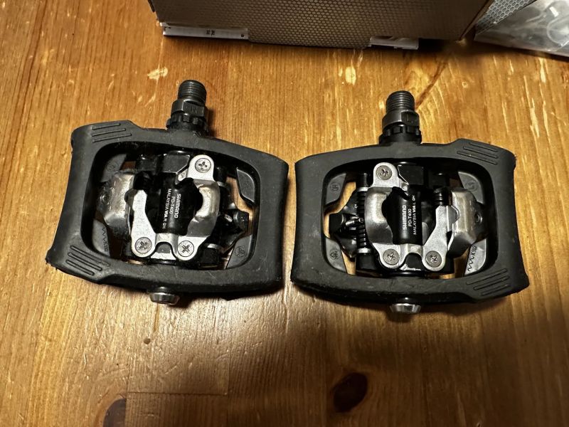Nášlapné pedály Shimano PD-T400 CLIC´R, kompletní balení