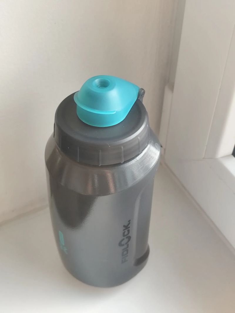 Antibakteriální Magnetická láhev na kolo Fidlock Twist 750 ml