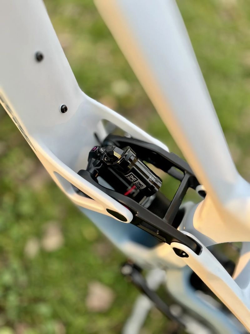 Prodám Lapierre Spicy CF 2025 Full Carbon