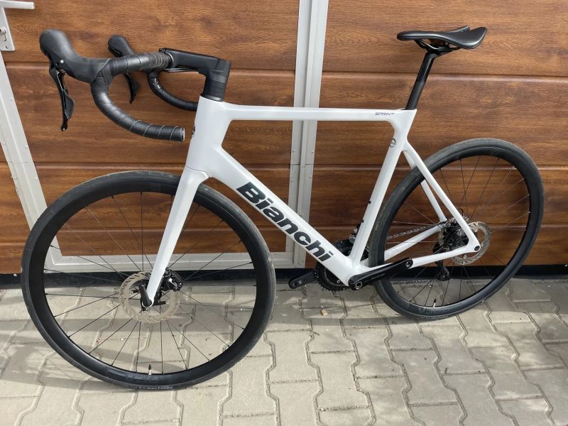 Karbonové silniční kolo Bianchi- 59cm rám - 12 kolco