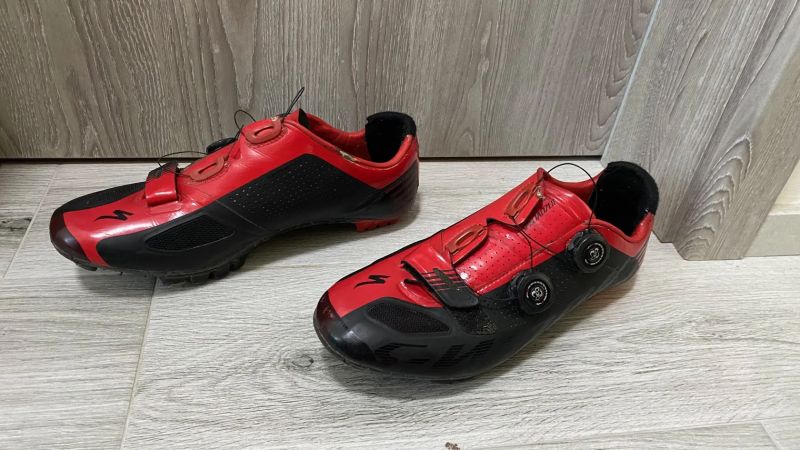 MTB Tretry Specialized S-Works XC black/red team - EU45
