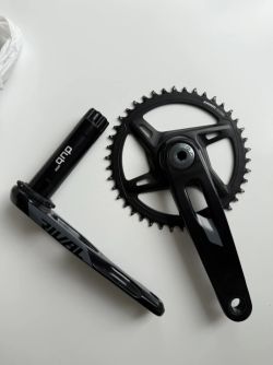 Sram Rival E1 XPLR DUB Wide kliky s převodníkem 42z.