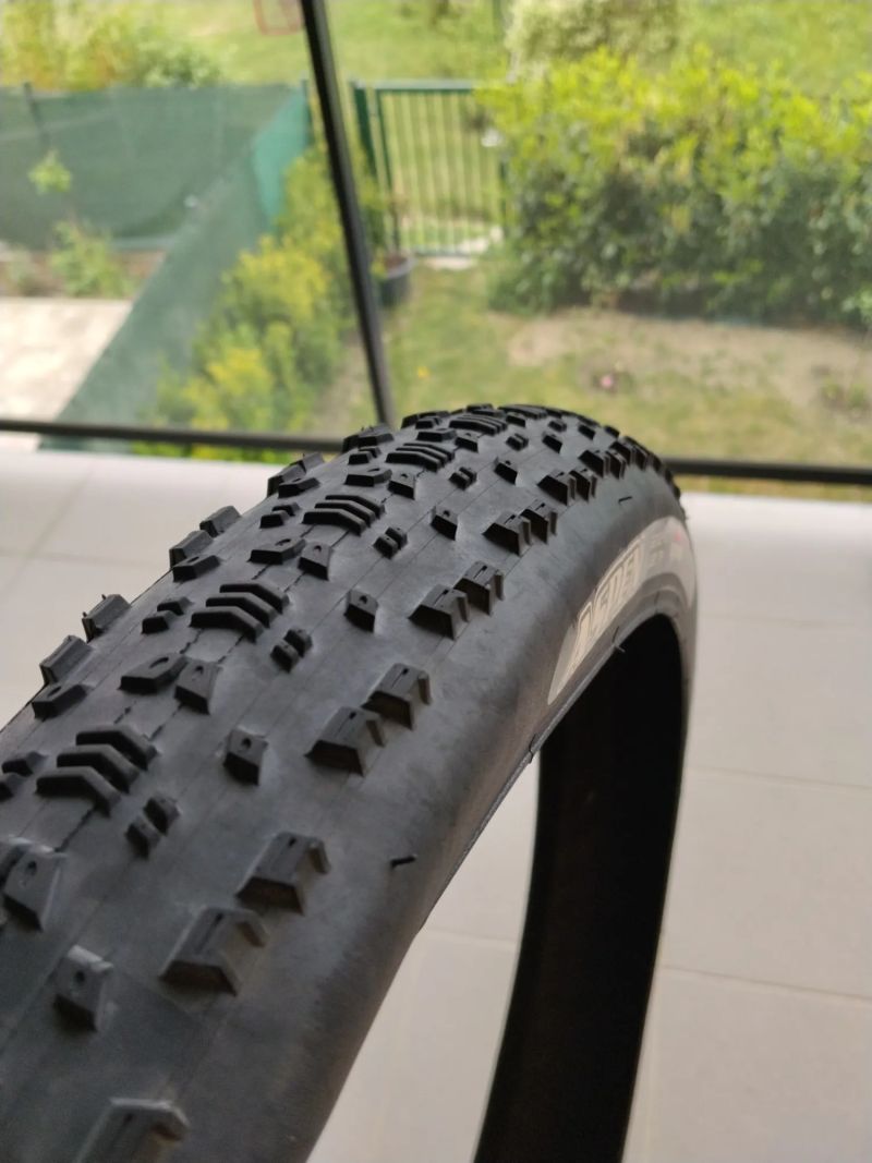 Maxxis Aspen 32x2.40" EXO TR, 120Tpi + packeta Zdarma