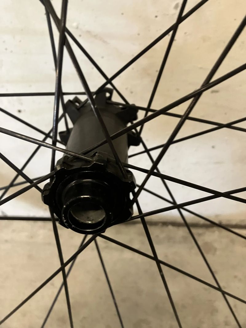 Bontrager přední karbonové kolo Kovee Pro 29" boost 15x110 