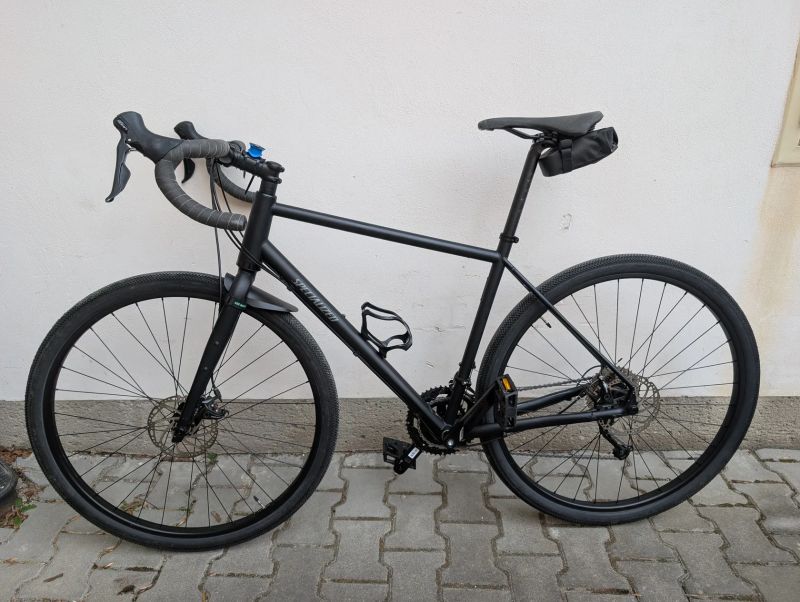 Ocelový gravel Specialized Sequoia