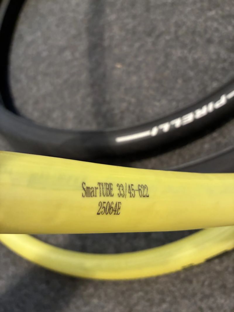 TPU Pirelli Cinturato SmarTUBE 33/45-622, duše presta 60mm