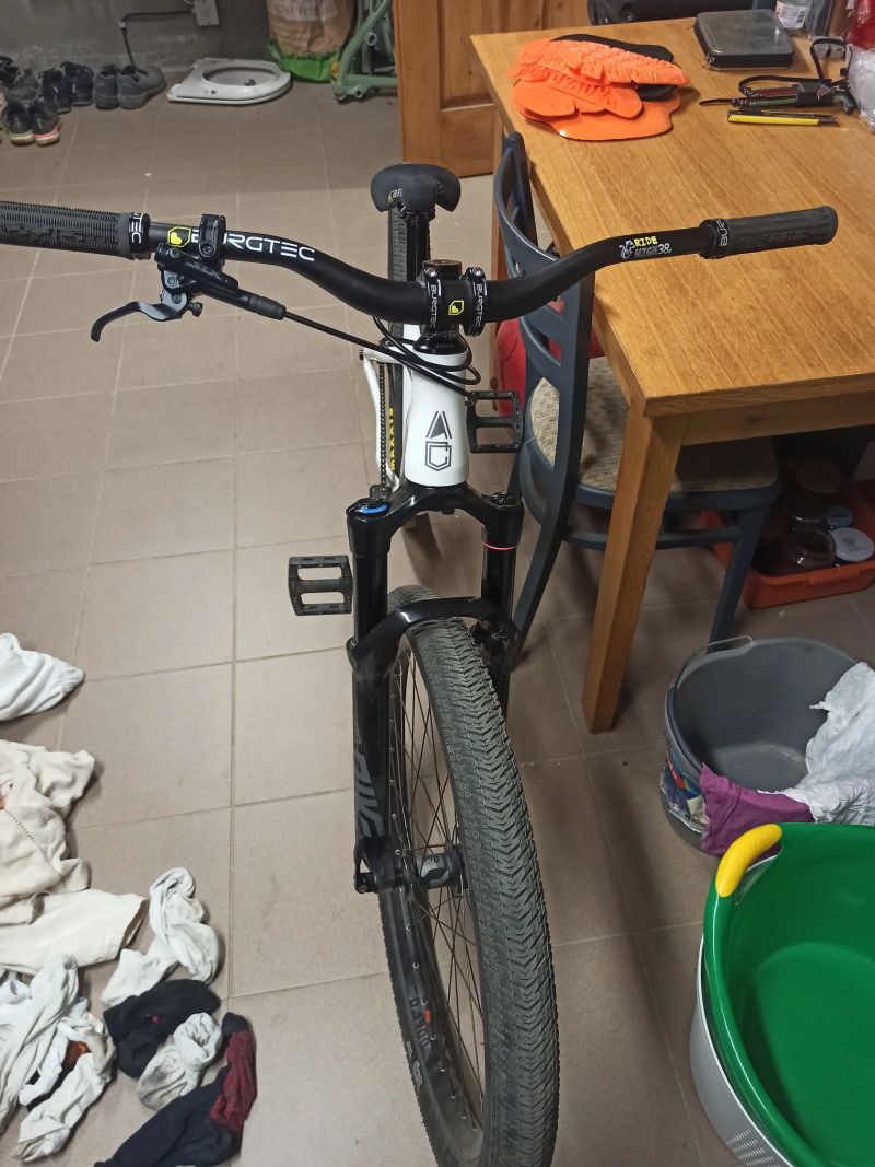 Commencal Absolut