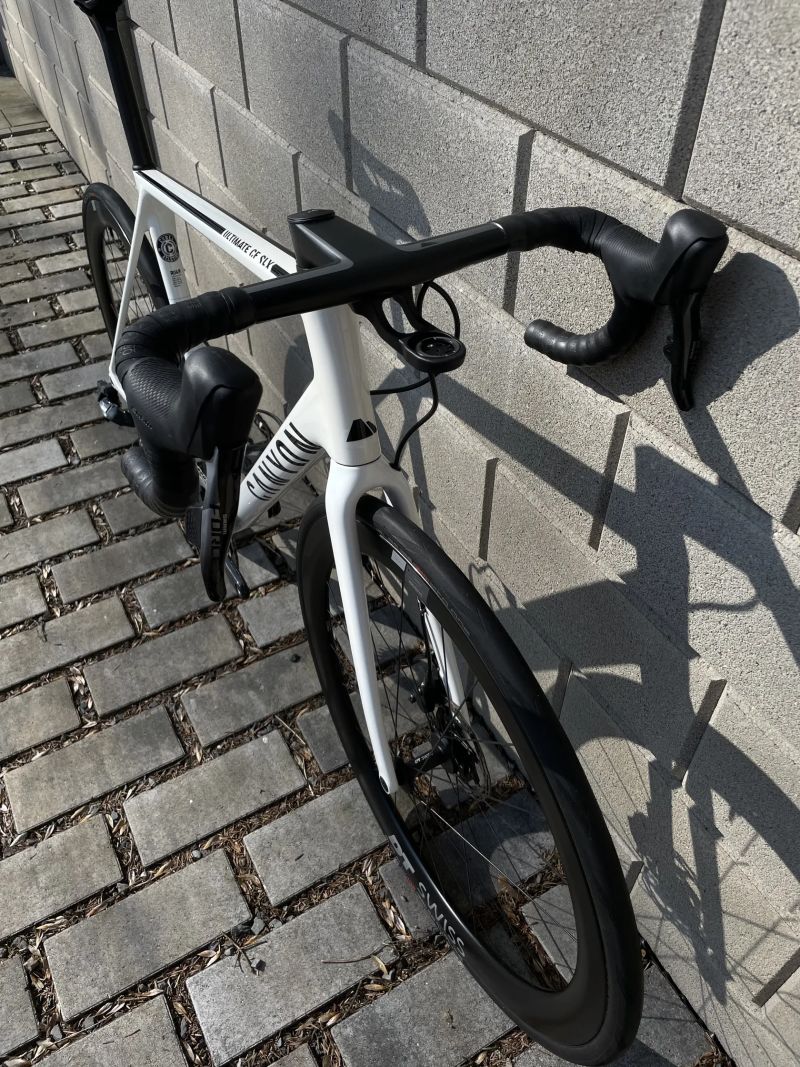 Canyon Ultimate CF SLX 8 Disc eTap