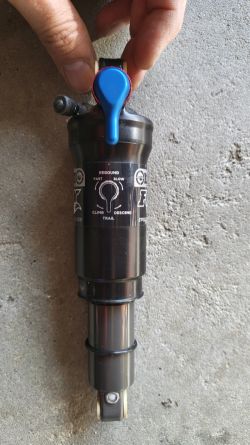 Fox Float Performance DSP 184x44