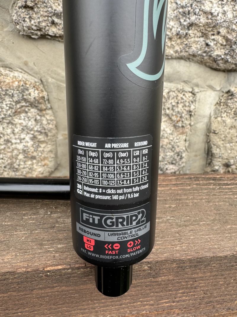 nová vidlice FOX 38 Factory Kashima Grip2 27,5” / 160 mm