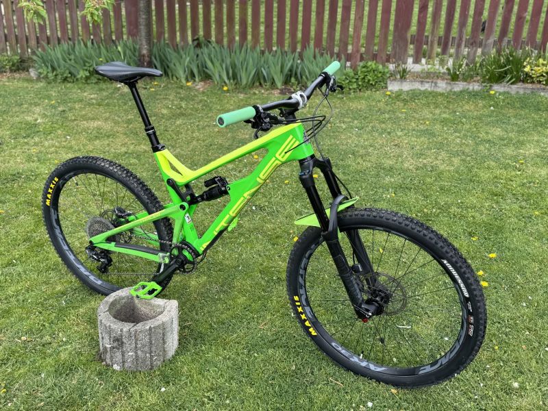 Intense Tracer 275 KARBON