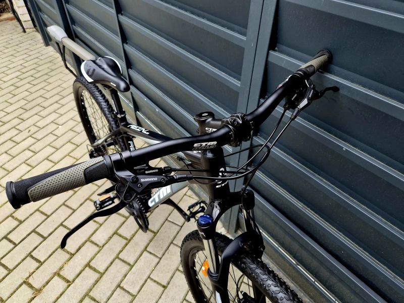 (98)Horské hliníkové kolo CTM 29" 