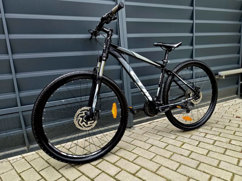 (98)Horské hliníkové kolo CTM 29" 