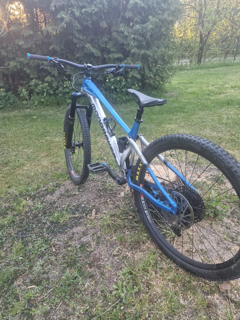 Mondraker Superfoxy 2023