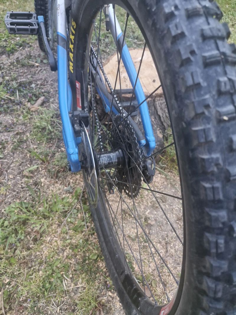 Mondraker Superfoxy 2023