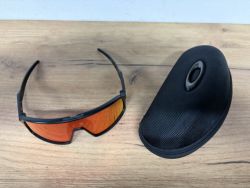 Oakley sutro S prizm trail torch 