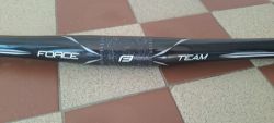 Řídítka FORCE TEAM Carbon černá lesklá s rozměrem 31,8/780 mm