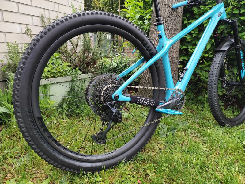 Yeti ARC Turq