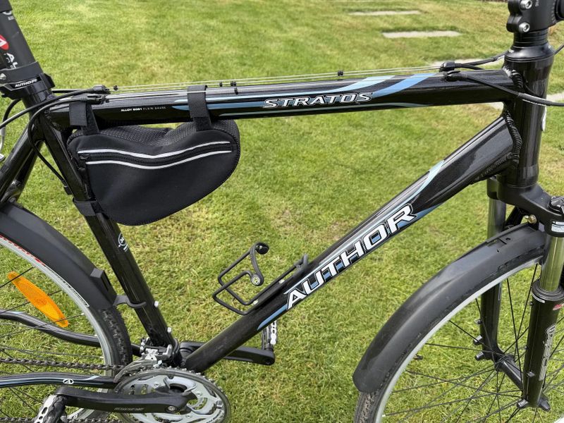 Author Stratos, najeto max 100 km
