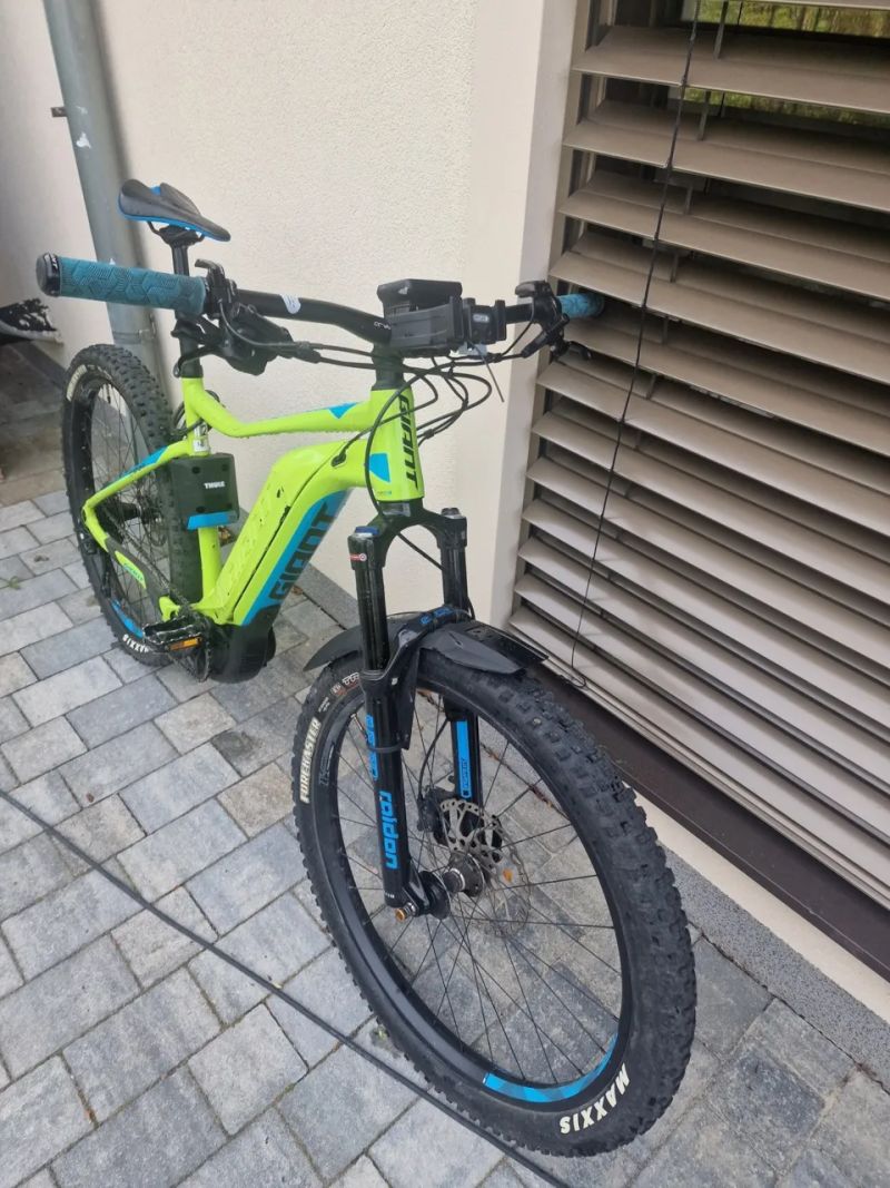 Giant DIRT - E+ PRO