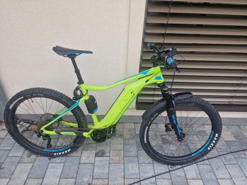 Giant DIRT - E+ PRO