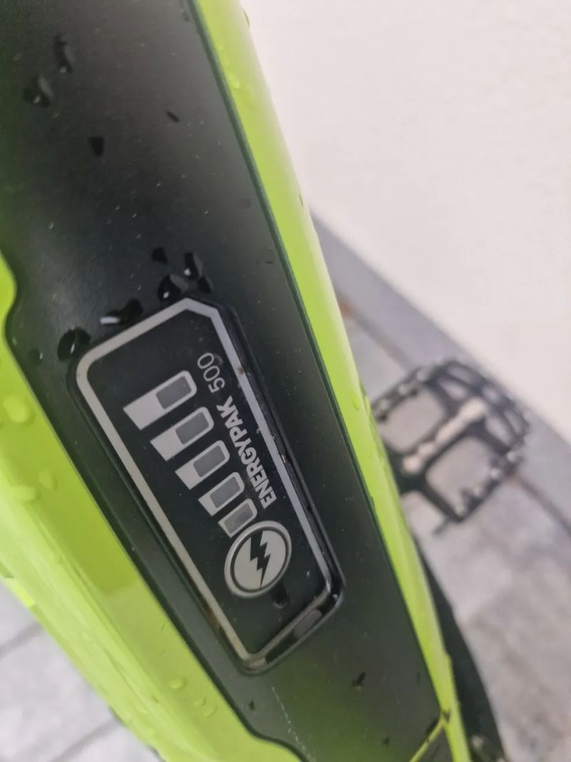 Giant DIRT - E+ PRO