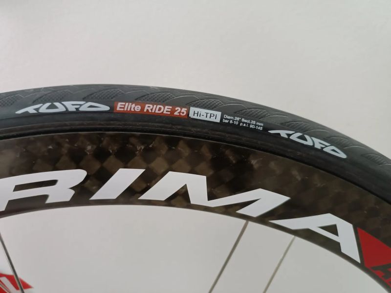 Nové karbónové silniční kolo Fondriest TF3