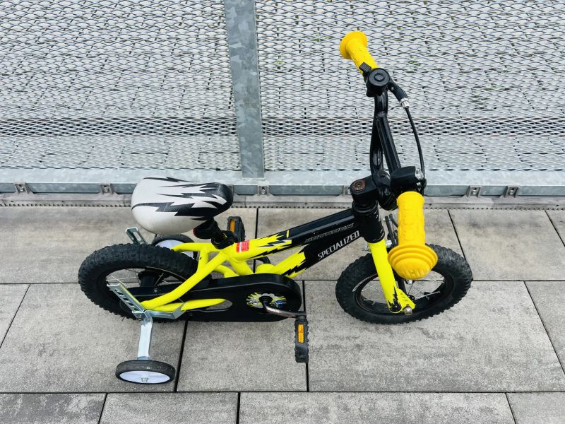 Dětské kolo Specialized Hotrock 12" ( PC: 4.990kč ) 2-3roky