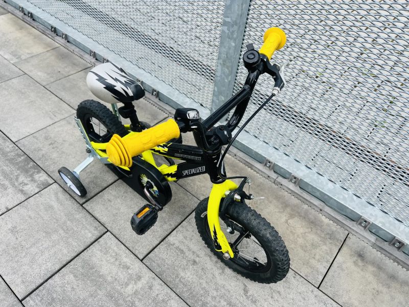 Dětské kolo Specialized Hotrock 12" ( PC: 4.990kč ) 2-3roky