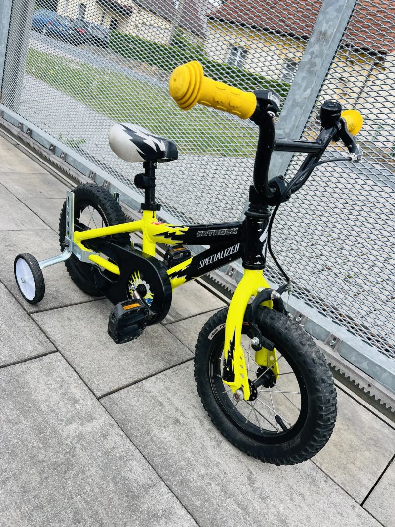 Dětské kolo Specialized Hotrock 12" ( PC: 4.990kč ) 2-3roky