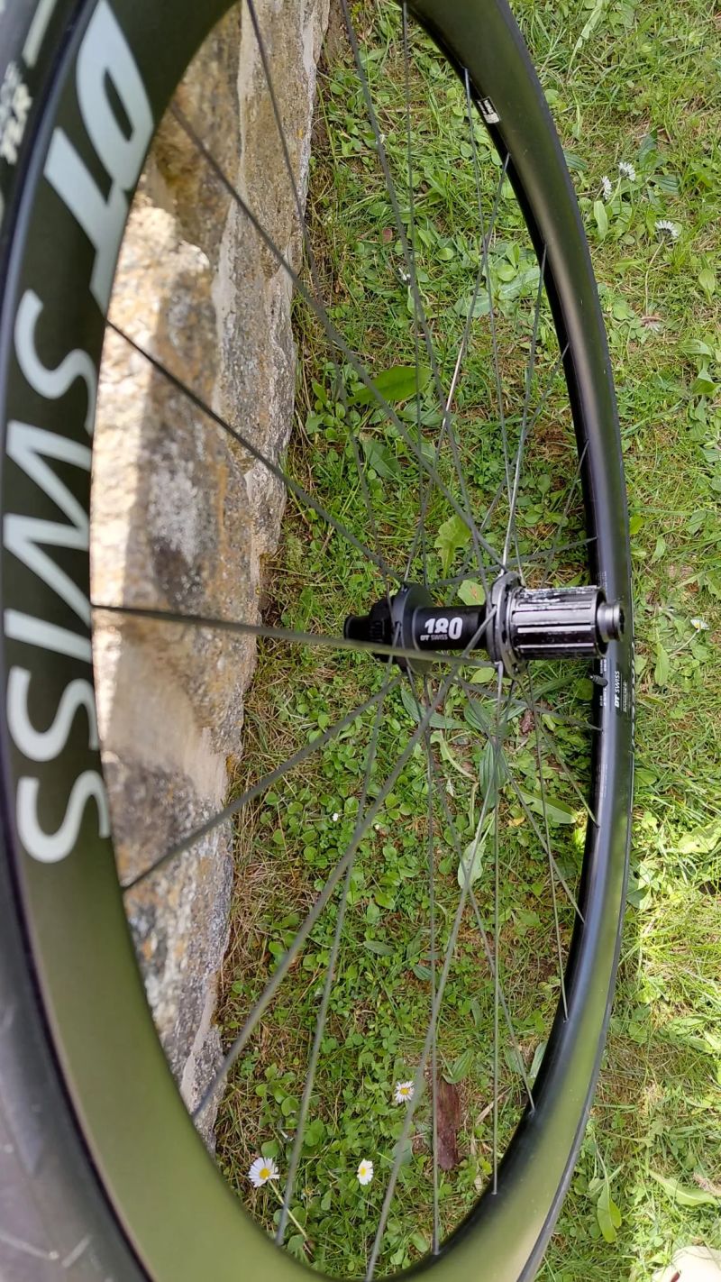 DT Swiss ARC 1100 DICUT 38 DB 28", Carbon, Center Lock