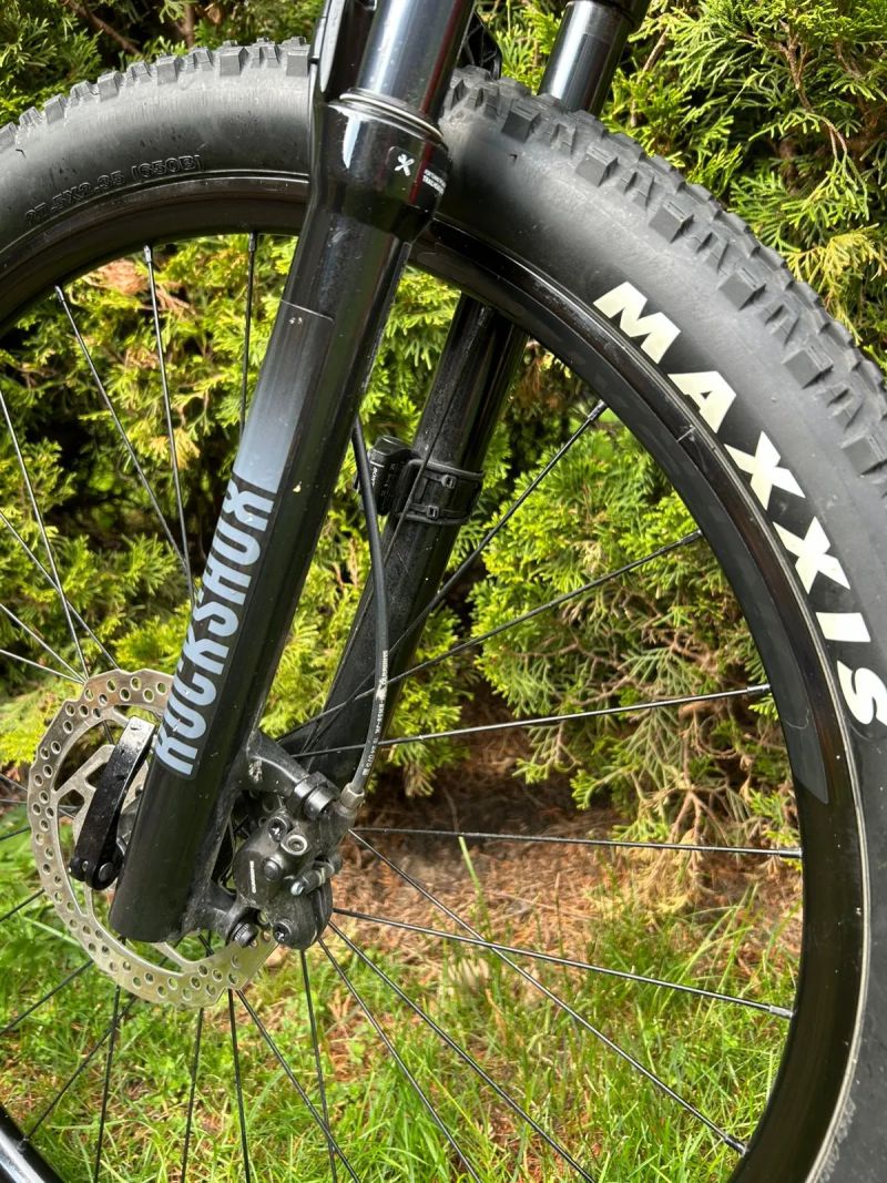TREK Marlin 8 2022 – Velikost XS – Gloss Radioactive Red